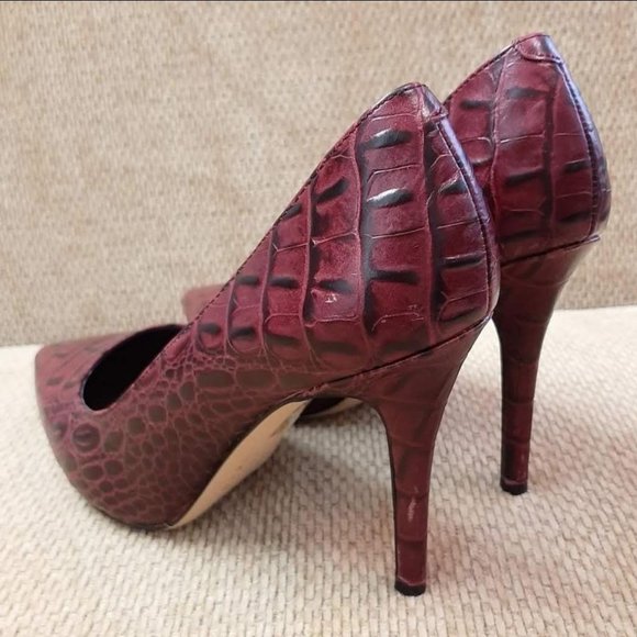 Size 7 Red WHBM Pointed Toe High Heel Shoes - Picture 4 of 4